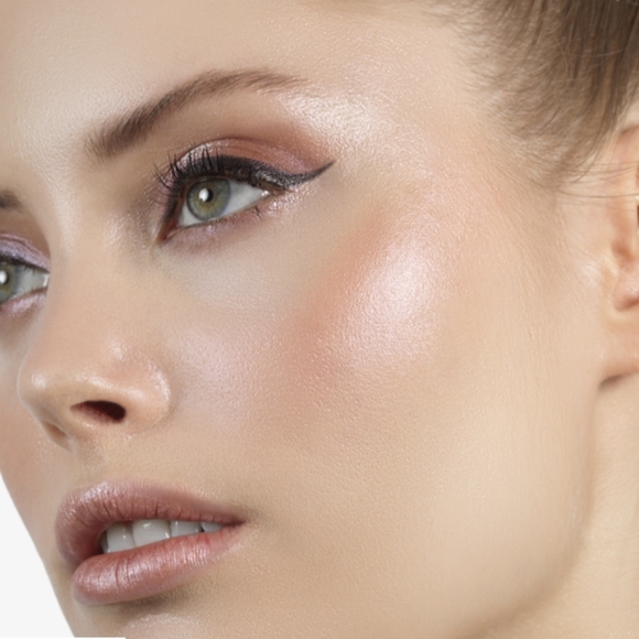 Stila Heaven's Hue Highlighter KITTEN 🐈 - Picture 6 of 6